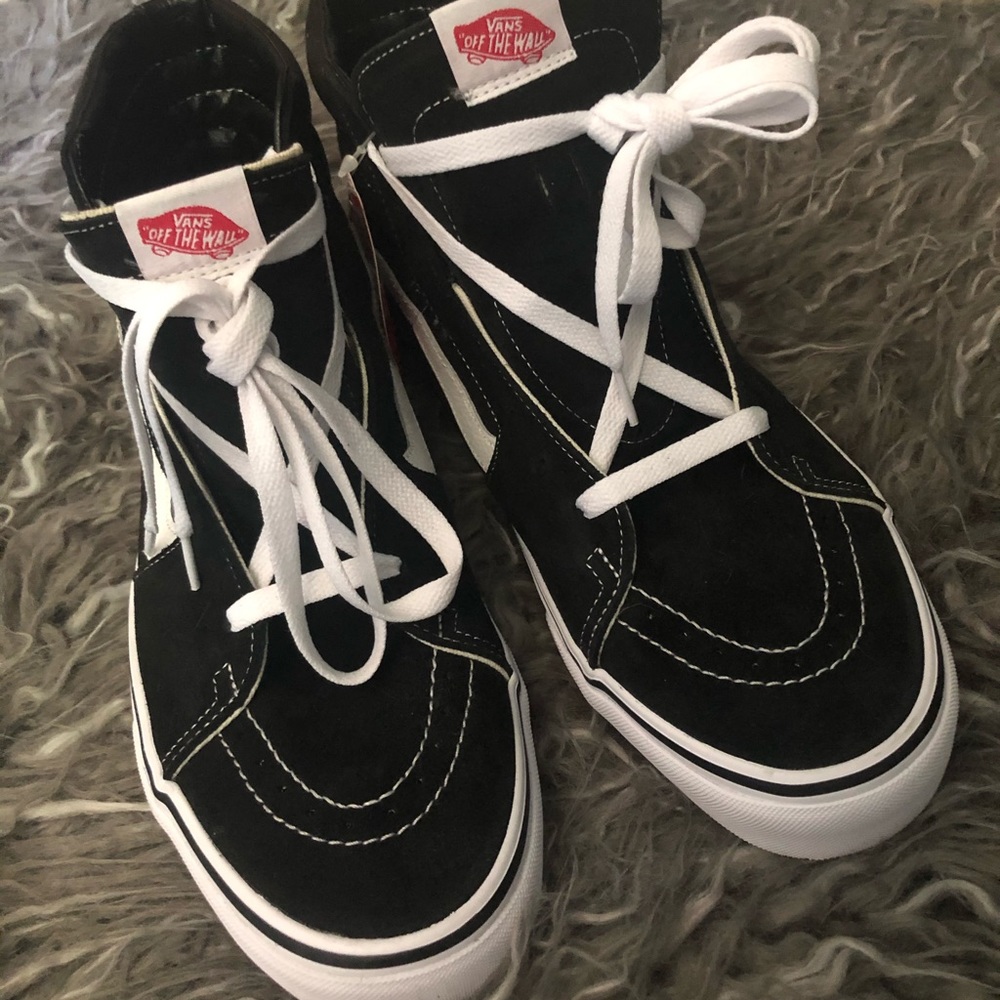 NWT SK8-HI Vans